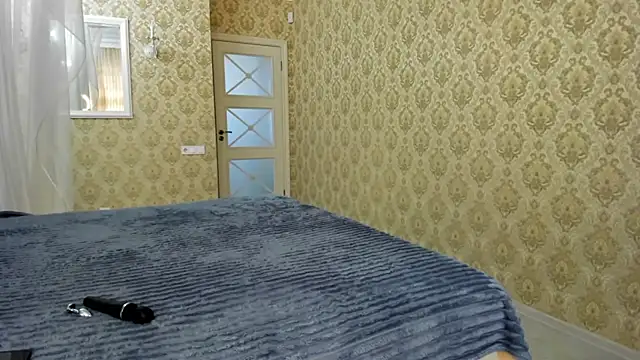 sofielovely  online show from 2, 10, 2025