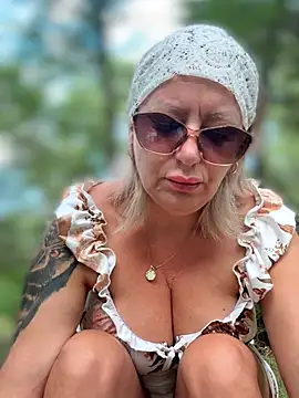 Snapshot of Milena-MilfaXXX chatting on 5, 7, 2026 Milena-MilfaXXX online show from 5, 7, 2026