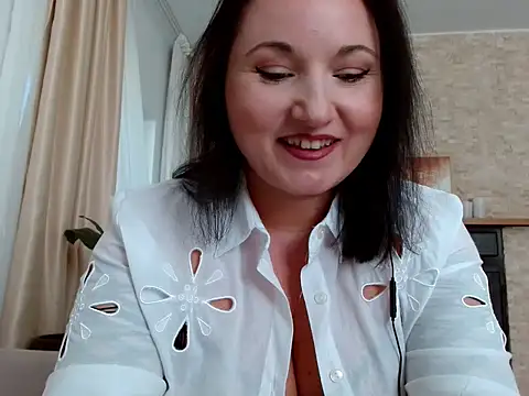 Snapshot of EliseBliss69 chatting on 18, 9, 2025 EliseBliss69 online show from 18, 9, 2025