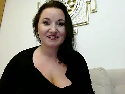 Snapshot of EliseBliss69 chatting on 13, 10, 2025 EliseBliss69 online show from 13, 10, 2025