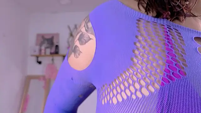 nahomy ryans online show from 13, 1, 2026