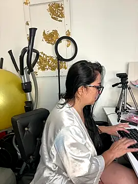 hotadhara01 online show from 6, 11, 2025