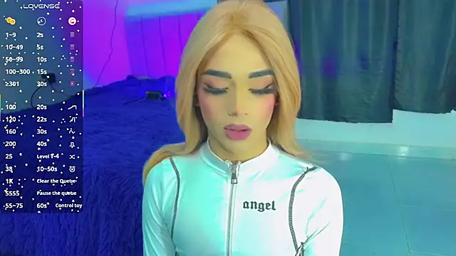 HANNAH BACKERS online show from 31, 10, 2025