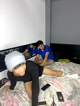 Kailertwink online show from 21, 10, 2025