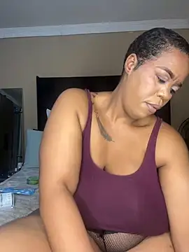 THICKBUNNYCHICKxxx online show from 28, 9, 2025