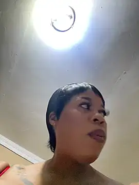 Snapshot of THICKBUNNYCHICKxxx chatting on 5, 5, 2026 THICKBUNNYCHICKxxx online show from 5, 5, 2026