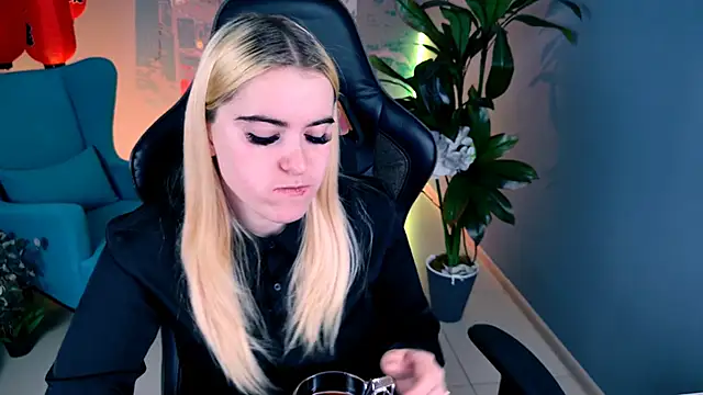 Stef Nicks online show from 19, 9, 2025