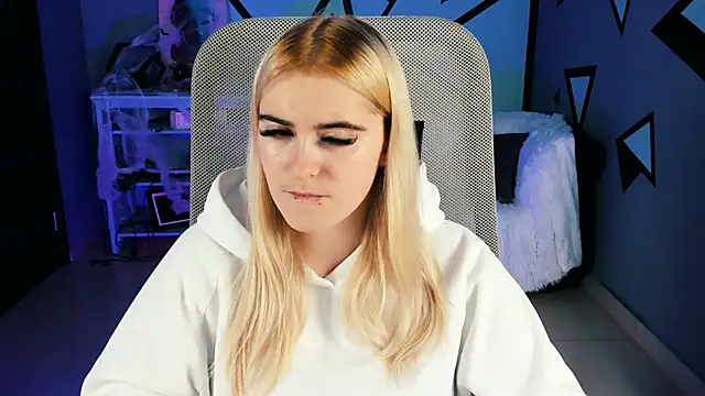 Stef Nicks online show from 28, 10, 2025