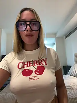 Snapshot of miagarcia250 chatting on 29, 4, 2026 miagarcia250 online show from 29, 4, 2026