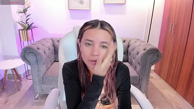 Celestee rain online show from 13, 9, 2025