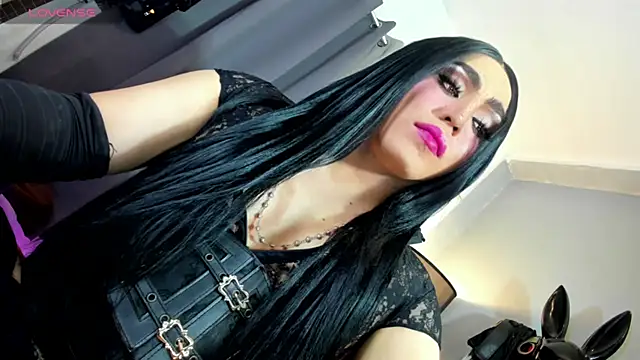 MagnaCumLoader17 online show from 18, 10, 2025