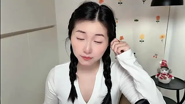 Rosalind xixi online show from 13, 3, 2026