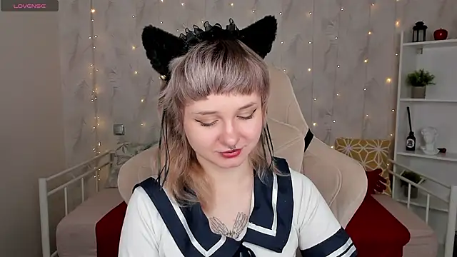 Tori Cutie online show from 7, 2, 2026