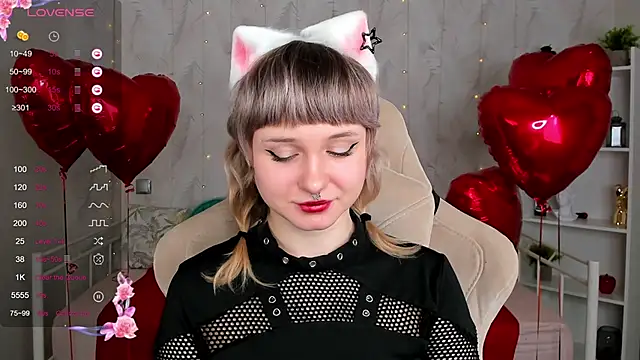 Tori Cutie online show from 13, 2, 2026