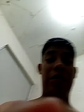 Snapshot of Tupapasiitooo chatting on 30, 4, 2026 Tupapasiitooo online show from 30, 4, 2026