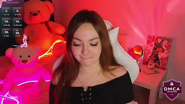 ApheliaDream  online show from 18, 10, 2025