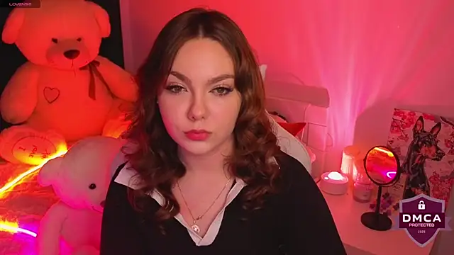 ApheliaDream  online show from 2, 11, 2025