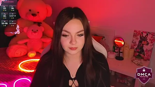 ApheliaDream  online show from 3, 12, 2025