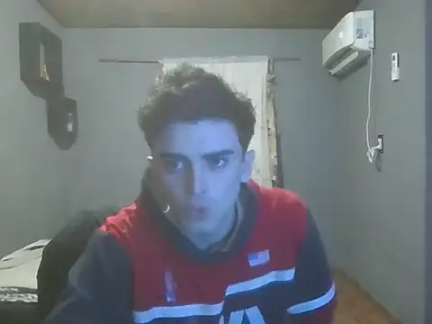 Snapshot of Rodrigo99_9 chatting on 10, 6, 2026 Rodrigo99 9 online show from 10, 6, 2026