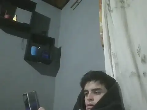 Snapshot of Rodrigo99_9 chatting on 15, 6, 2026 Rodrigo99 9 online show from 15, 6, 2026