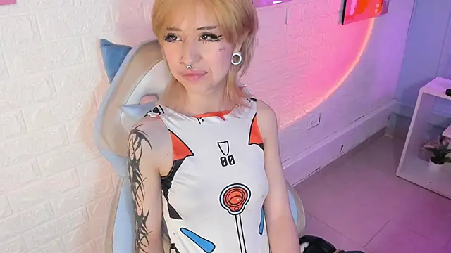 Hannahpage online show from 18, 9, 2025