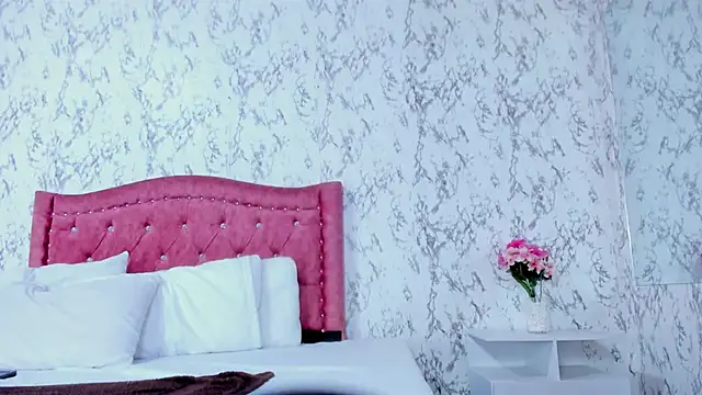 SofiiFoox online show from 6, 11, 2025