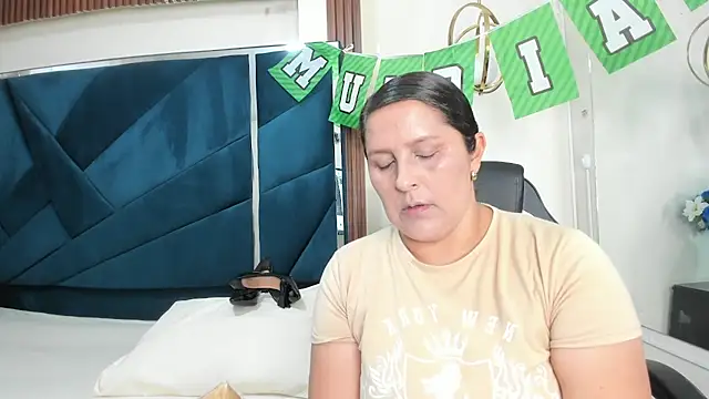 KikaDuque online show from 5, 7, 2026