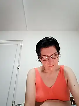 Vera Elle online show from 28, 11, 2025