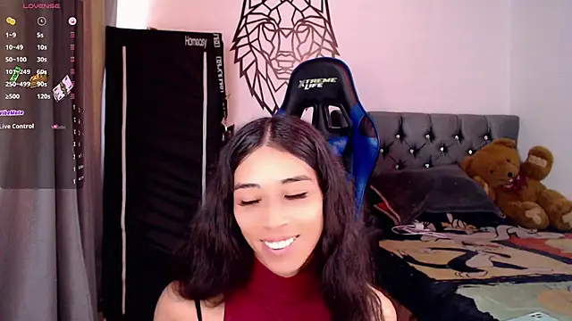 Snapshot of Sweet-Cris chatting on 10, 9, 2025 Sweet-Cris online show from 10, 9, 2025