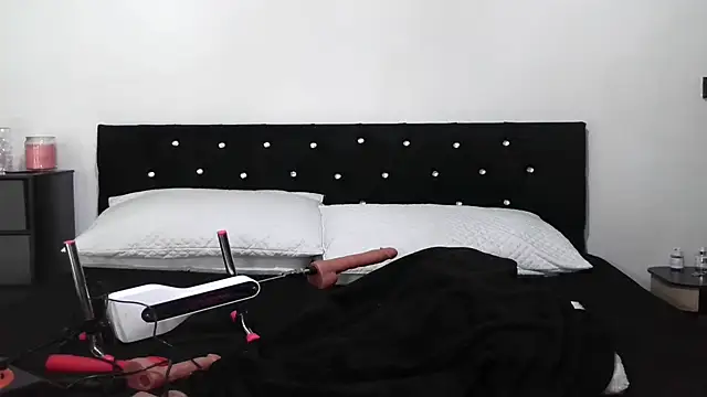 OliviaRyan22 online show from 16, 3, 2026