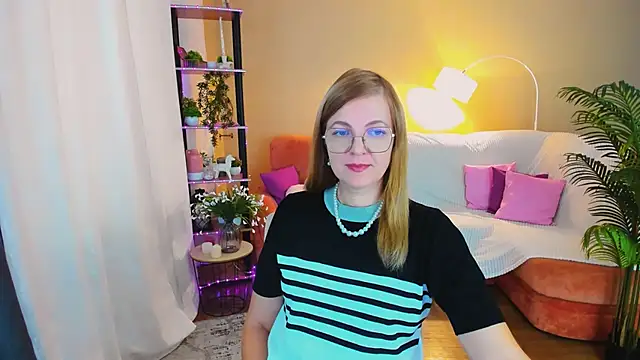 YourUniverser online show from 23, 9, 2025