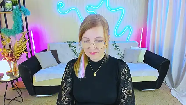 YourUniverser online show from 4, 10, 2025