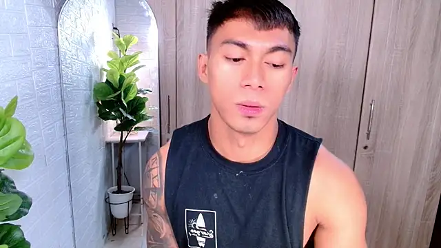 PinooyMilker online show from 5, 11, 2025