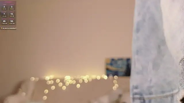 Pixxxis online show from 3, 10, 2025