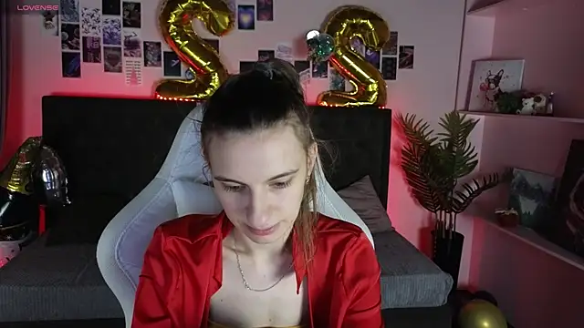 Snapshot of kaleriyaa_ chatting on 22, 12, 2025 kaleriyaa online show from 22, 12, 2025