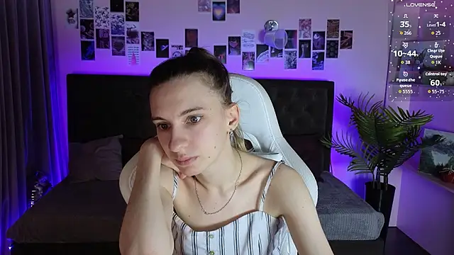 Snapshot of kaleriyaa_ chatting on 5, 2, 2026 kaleriyaa online show from 5, 2, 2026