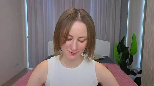 LuluChiiii online show from 28, 11, 2025