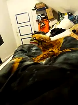 Snapshot of chrisdic27 chatting on 22, 2, 2026 chrisdic27 online show from 22, 2, 2026