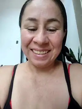 Snapshot of Nala1986 chatting on 25, 10, 2025 Nala1986 online show from 25, 10, 2025