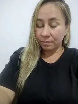 Snapshot of Nala1986 chatting on 18, 12, 2025 Nala1986 online show from 18, 12, 2025