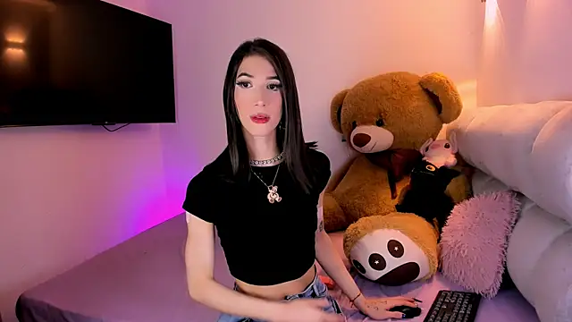 fhalon foxxxys  online show from 24, 4, 2026