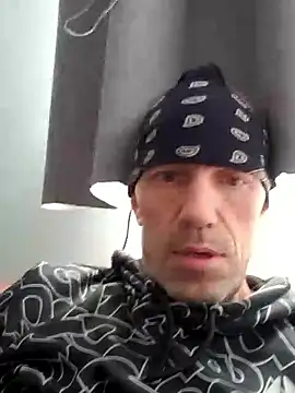 djcarey369159 online show from 15, 10, 2025