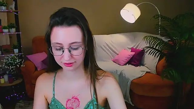 YourLovellyStory online show from 13, 1, 2026