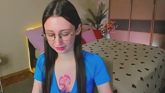 YourLovellyStory online show from 20, 4, 2026