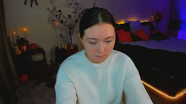 AlluringLookk online show from 28, 10, 2025