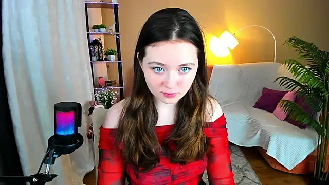 AlluringLookk online show from 21, 11, 2025