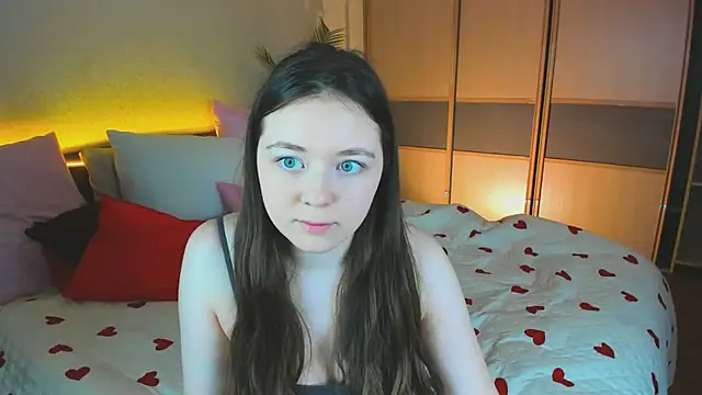 AlluringLookk online show from 28, 3, 2026