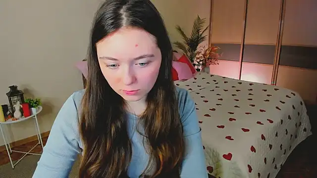 AlluringLookk online show from 22, 4, 2026