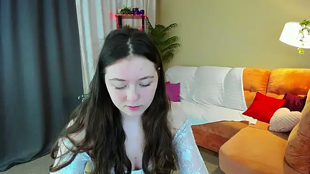 AlluringLookk online show from 26, 4, 2026