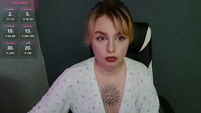 AngelicaHollywood online show from 10, 10, 2025